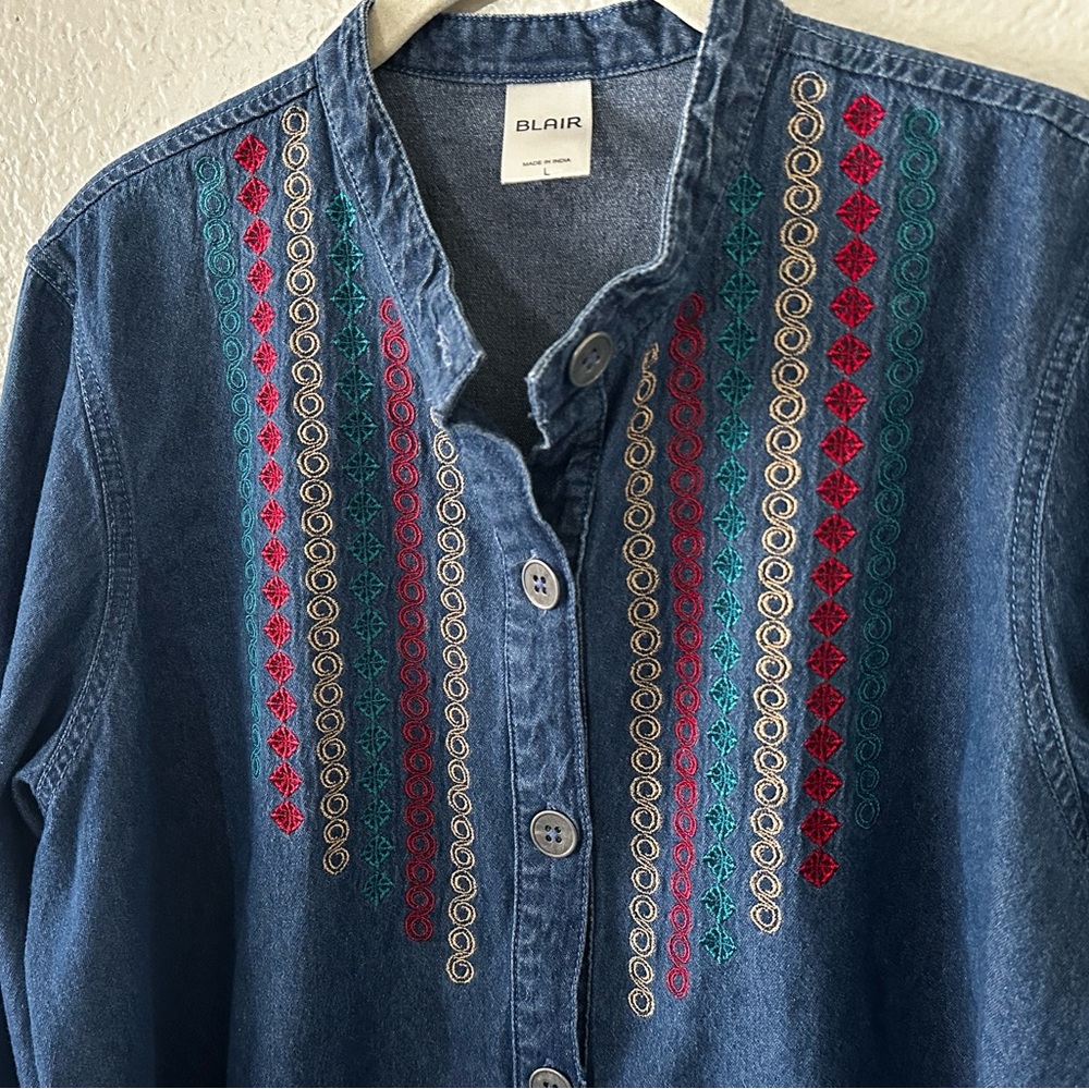 Blair |  100% Cotton Denim Embroidered Long Sleeve Button Down Shirt Size Large - Picture 3 of 7